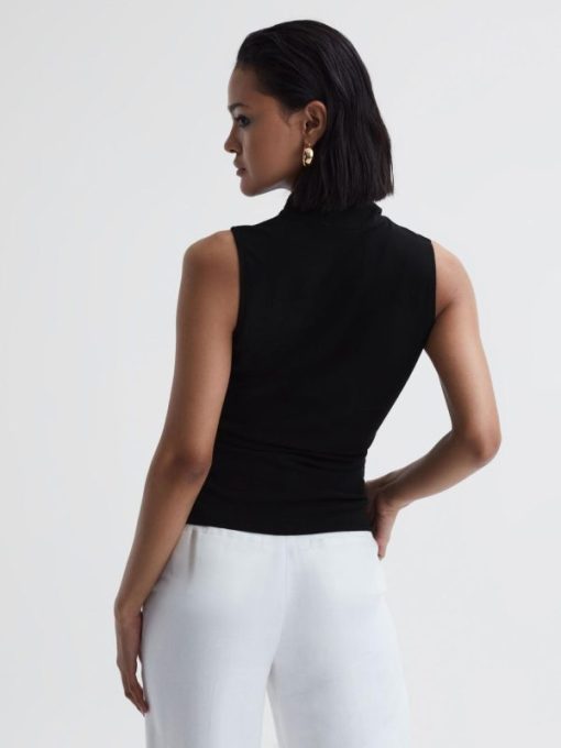 Theknightrobe.shop0e4e311503 5
