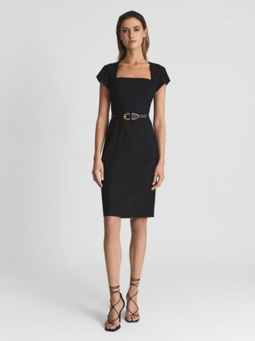 Theknightrobe.shop2abb36387a 3