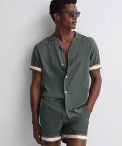 Theknightrobe.shop2c26fcf5c8 1