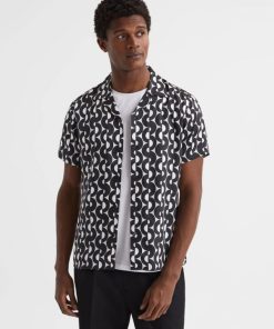 Theknightrobe.shop3b22dca381 1