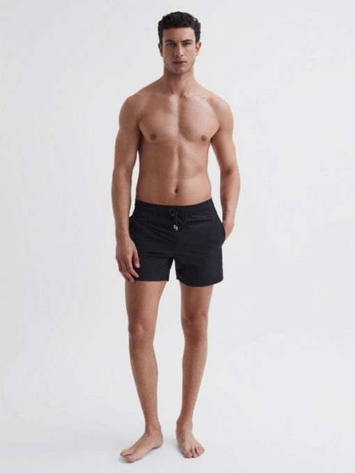 Theknightrobe.shop3b9f0f469f 1