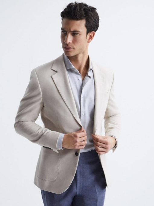 Theknightrobe.shop3f794ca64f 6