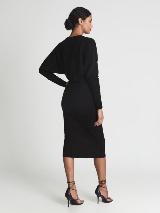 Theknightrobe.shop4ae78ef71b 5