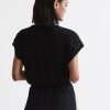 Theknightrobe.shop5b6ae1250e 5