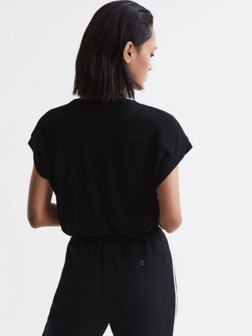 Theknightrobe.shop5b6ae1250e 5