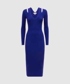 Theknightrobe.shop5c78e78dc6 2