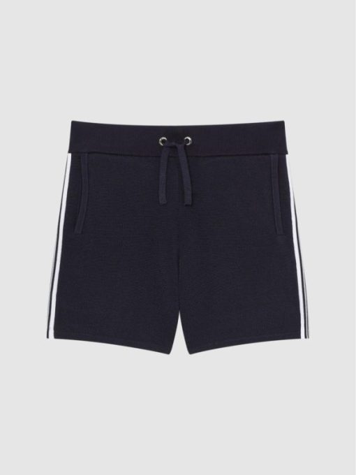 Theknightrobe.shop6ddafc3208 2