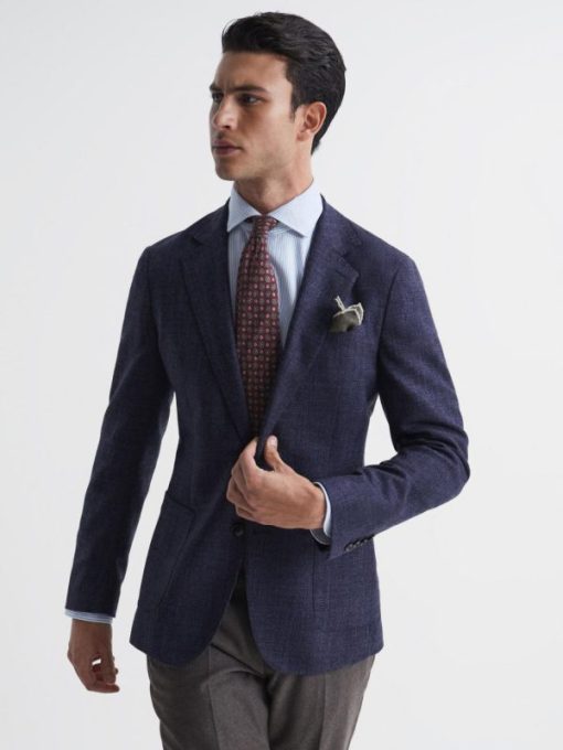 Theknightrobe.shop72ed9046ed 1