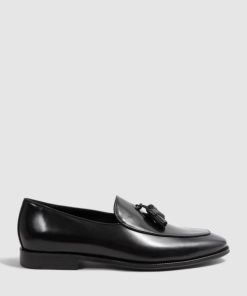 Theknightrobe.shop74746c30f3 1