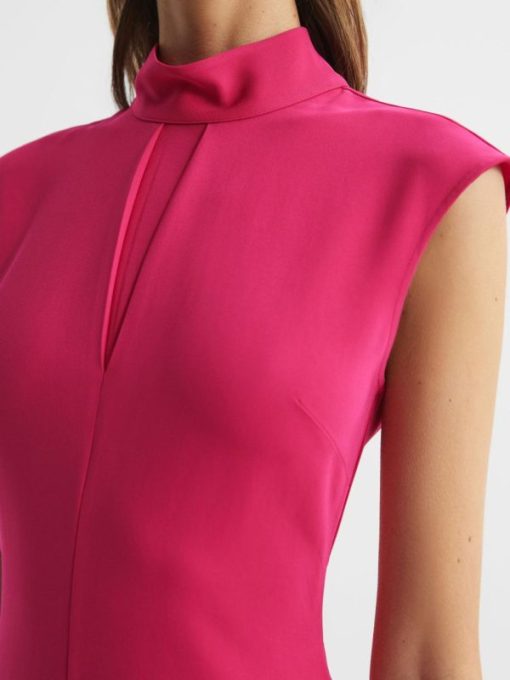 Theknightrobe.shop7bb5539010 1