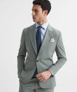 Theknightrobe.shop81b8a73242 1