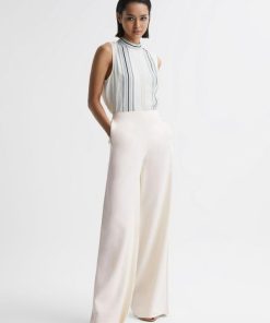 Theknightrobe.shop8e5ba703e5 1
