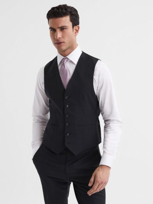 Theknightrobe.shop9a6c3c69a5 1