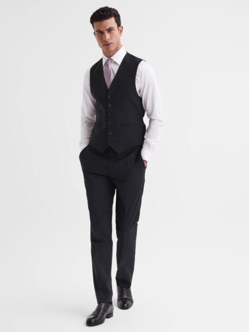 Theknightrobe.shop9a6c3c69a5 3