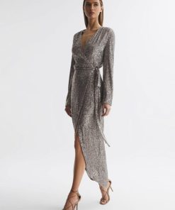 Theknightrobe.shop9dc802b843 1