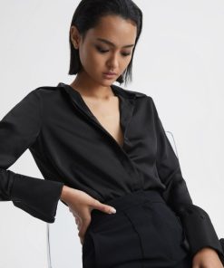 Theknightrobe.shop9e0f8d8461 1