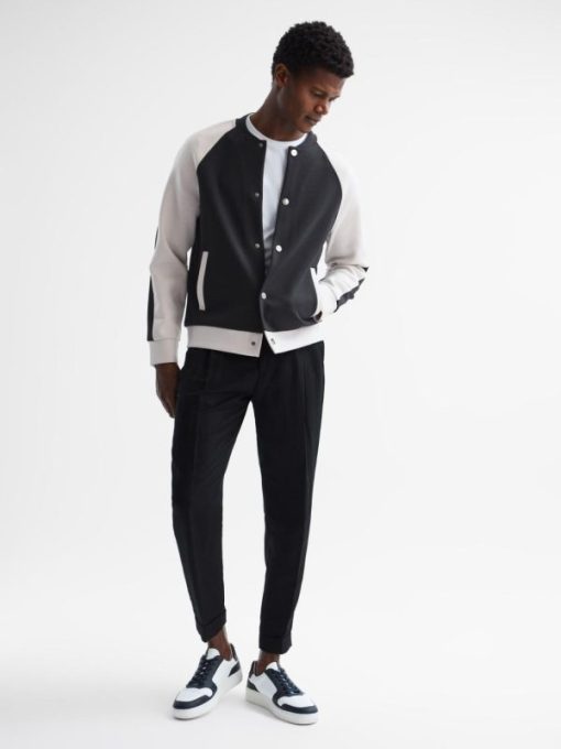 Theknightrobe.shopb650bea844 3
