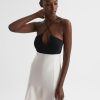 Theknightrobe.shopc066e2e5dc 3