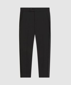 Theknightrobe.shopd188a2b39c 2