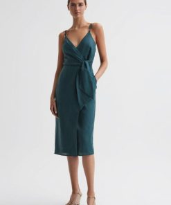 Theknightrobe.shopdf750d0452 1