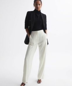 Theknightrobe.shope2c0ba3873 1