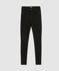 Theknightrobe.shoped500cce7d 2