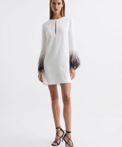 Theknightrobe.shopf6291e1d9b 1